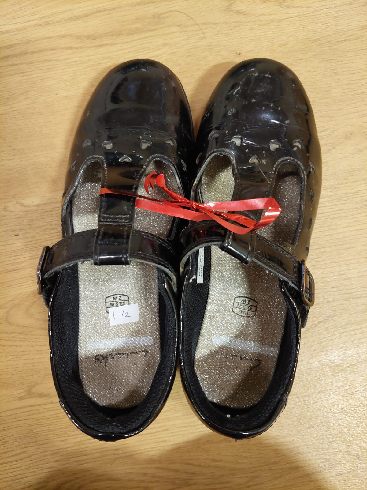 Girls shoes Size 1.5 (older)